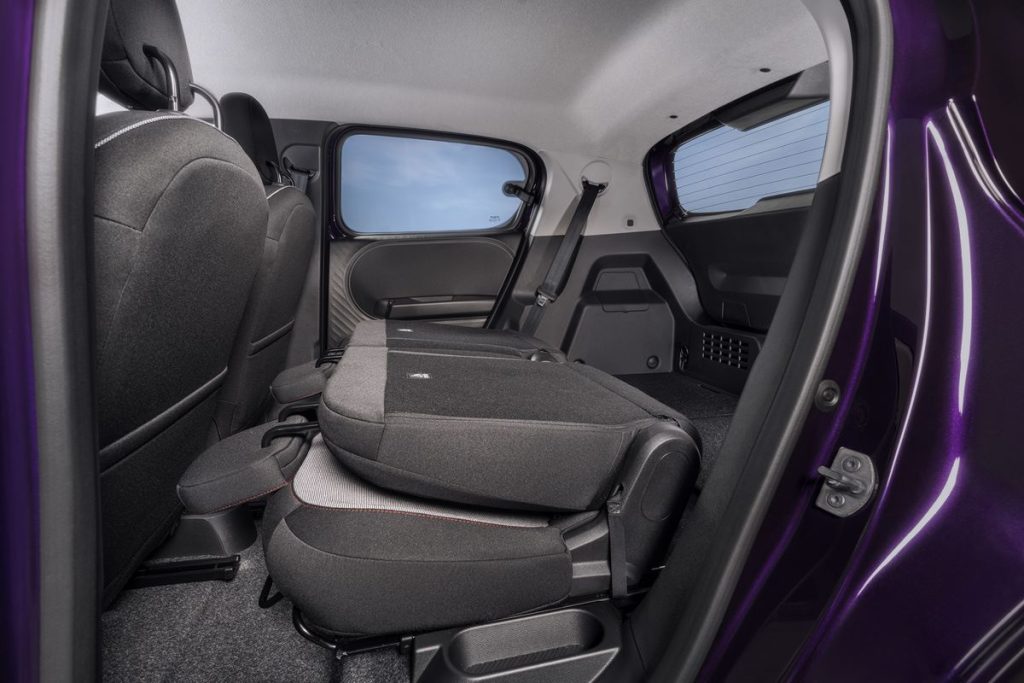 Nissan Pixo hátsó ülés
